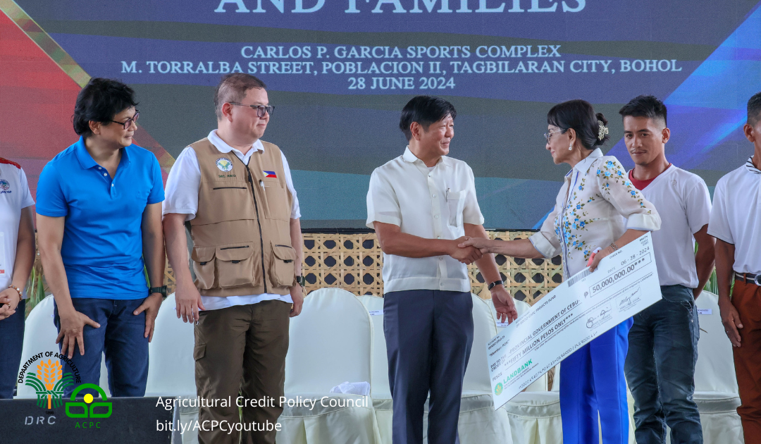Farmers, fishers in Region 7 benefit from DA-ACPC’s P50M financial
